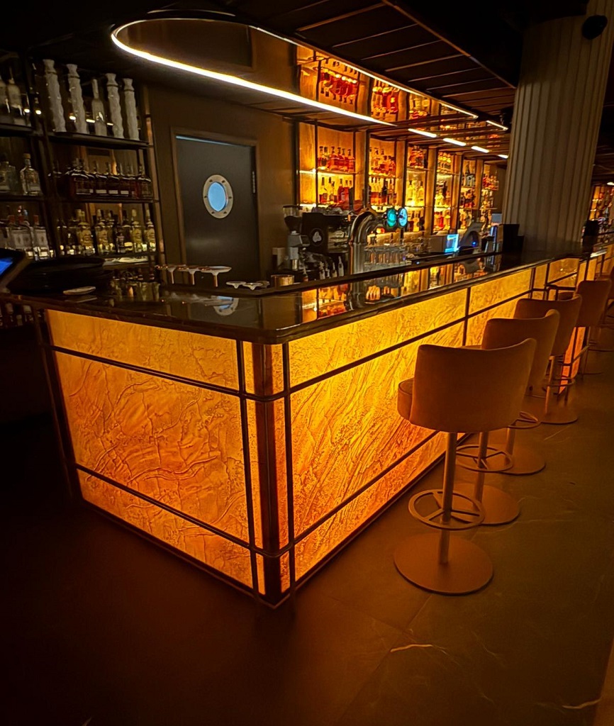 Front baru z fusingu